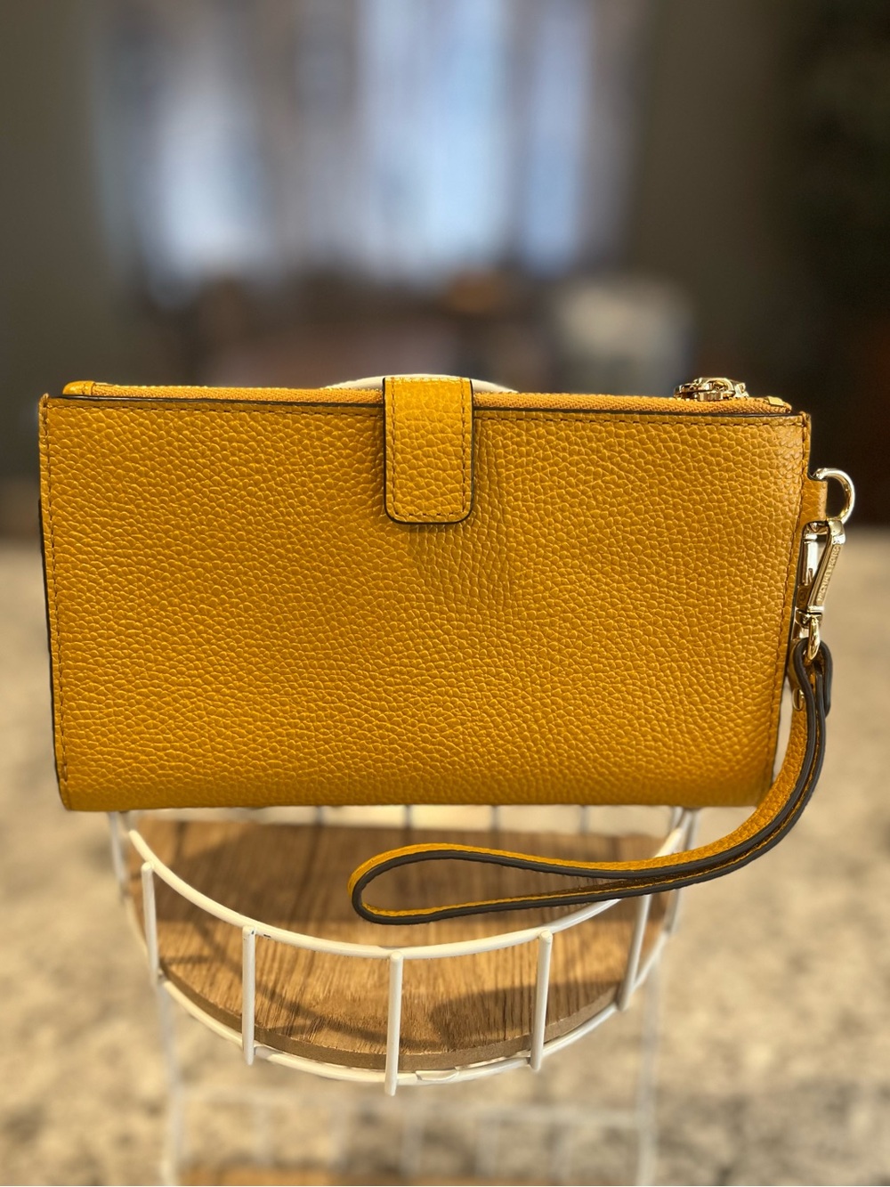Michael Kors Leather Double Zip Tech Wallet Wristlet - Picture 3 of 13